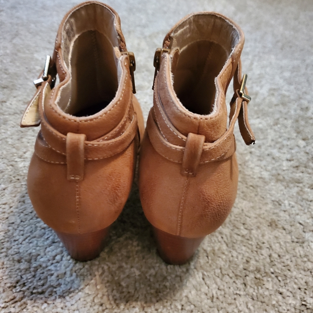 Vionic Upton Ankle Boot - image 4